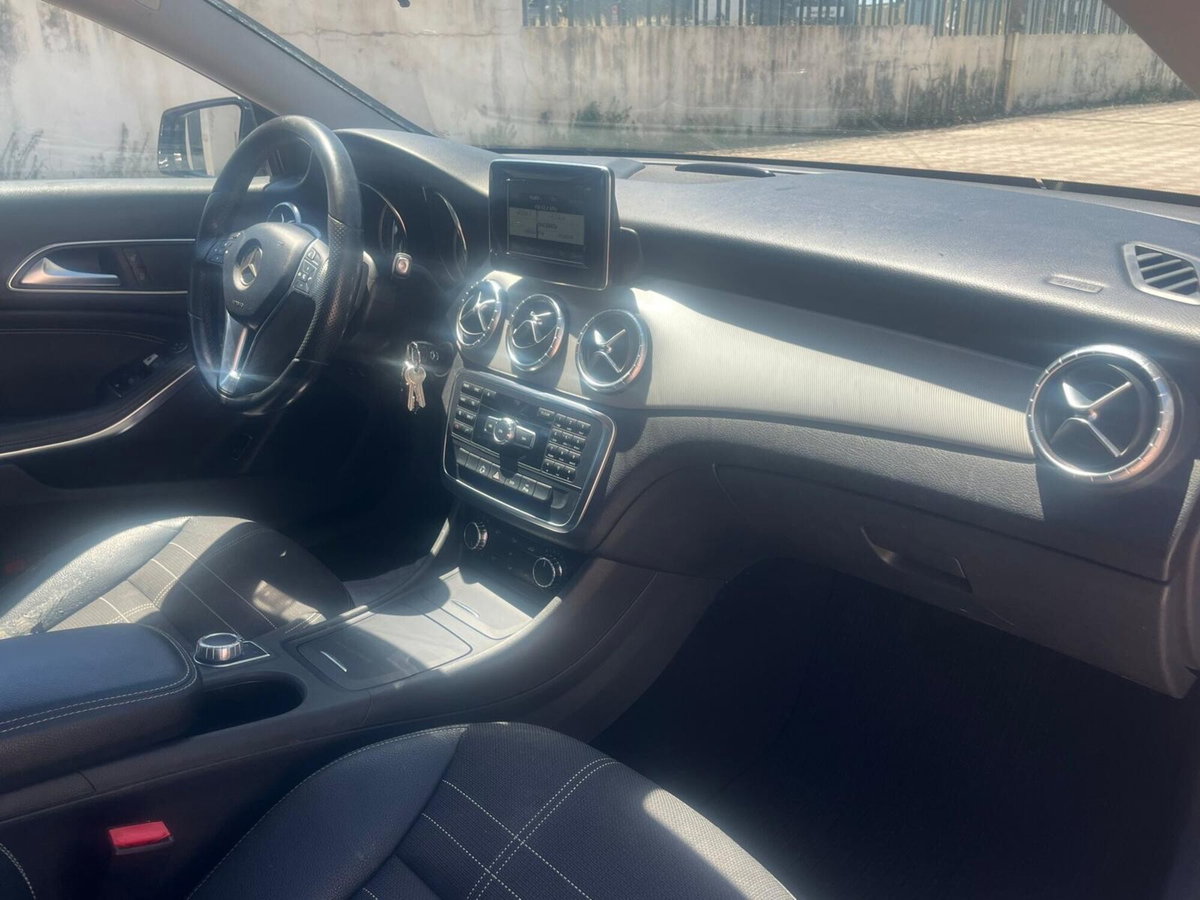 Mercedes-Benz CLA 200 CDI Executive (14)