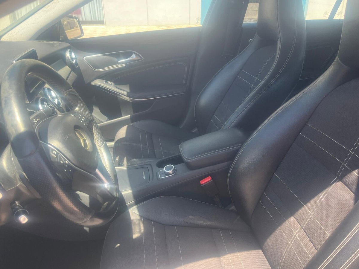 Mercedes-Benz CLA 200 CDI Executive (15)