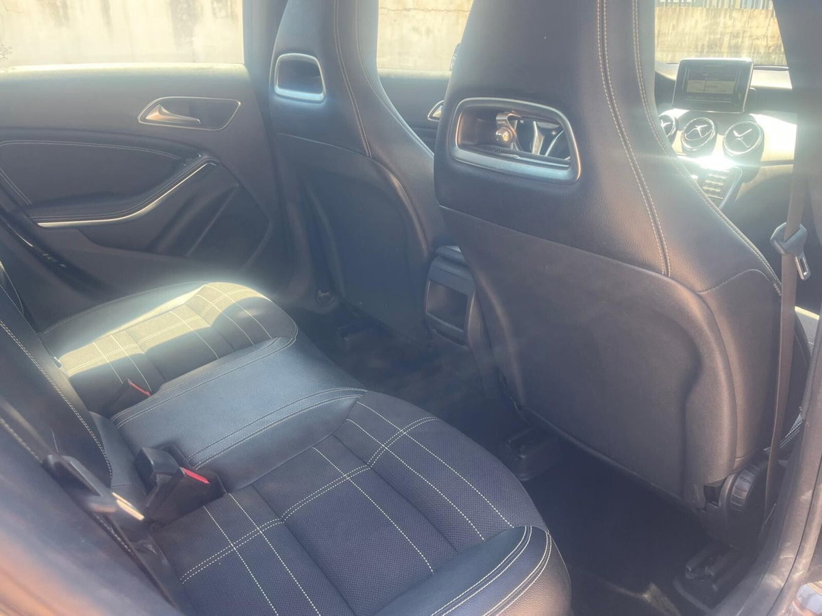 Mercedes-Benz CLA 200 CDI Executive (18)