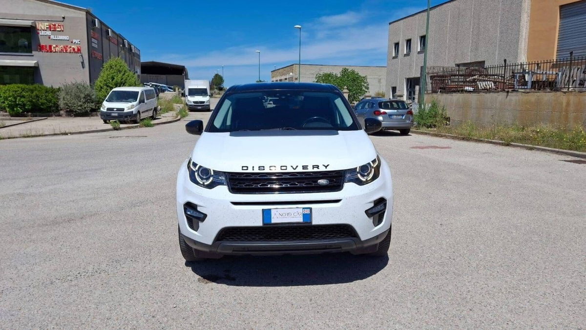 Land Rover Discovery Sport 2.0 TD4 150 CV Pure (2)