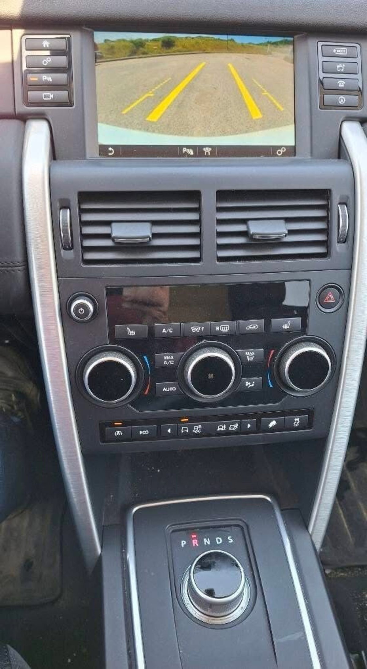 Land Rover Discovery Sport 2.0 TD4 150 CV Pure (9)