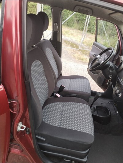 Daihatsu Trevis 1.0 (18)