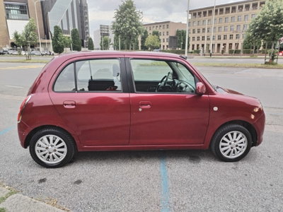 Daihatsu Trevis 1.0 (7)