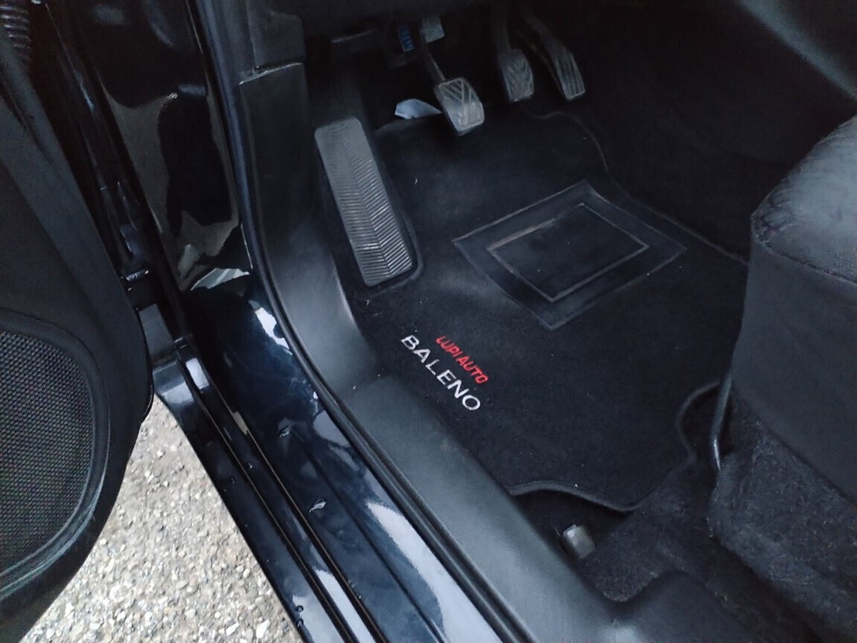 Suzuki Baleno 1.2 Hybrid B-Top (12)