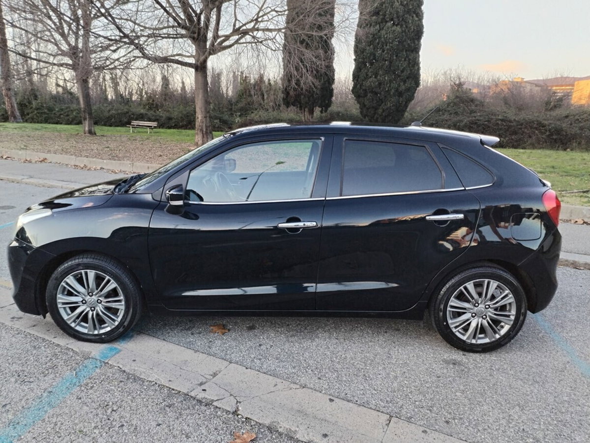 Suzuki Baleno 1.2 Hybrid B-Top (3)