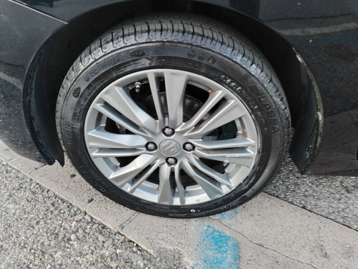 Suzuki Baleno 1.2 Hybrid B-Top (9)