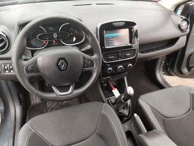 Renault Clio TCe 12V 90 CV GPL 5 porte Moschino Zen (13)