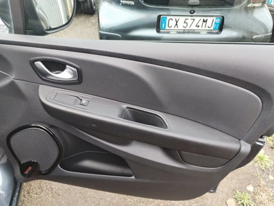Renault Clio TCe 12V 90 CV GPL 5 porte Moschino Zen (14)