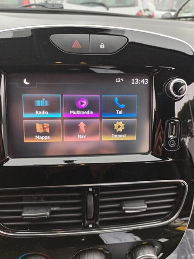 Renault Clio TCe 12V 90 CV GPL 5 porte Moschino Zen (20)