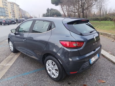 Renault Clio TCe 12V 90 CV GPL 5 porte Moschino Zen (3)