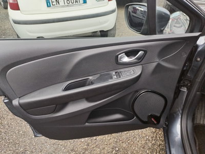 Renault Clio TCe 12V 90 CV GPL 5 porte Moschino Zen (9)