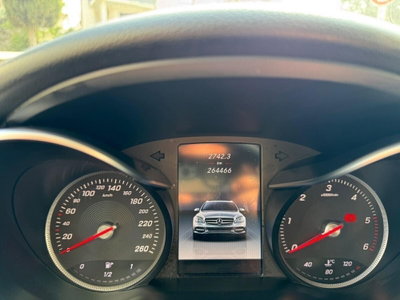 Mercedes-Benz Classe C Station Wagon 220 d Auto Sport Plus (20)