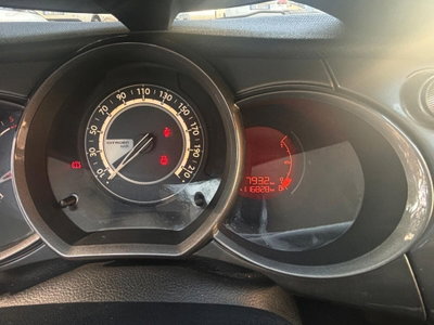 Citroen C3 1.4 HDi 70 Exclusive (14)