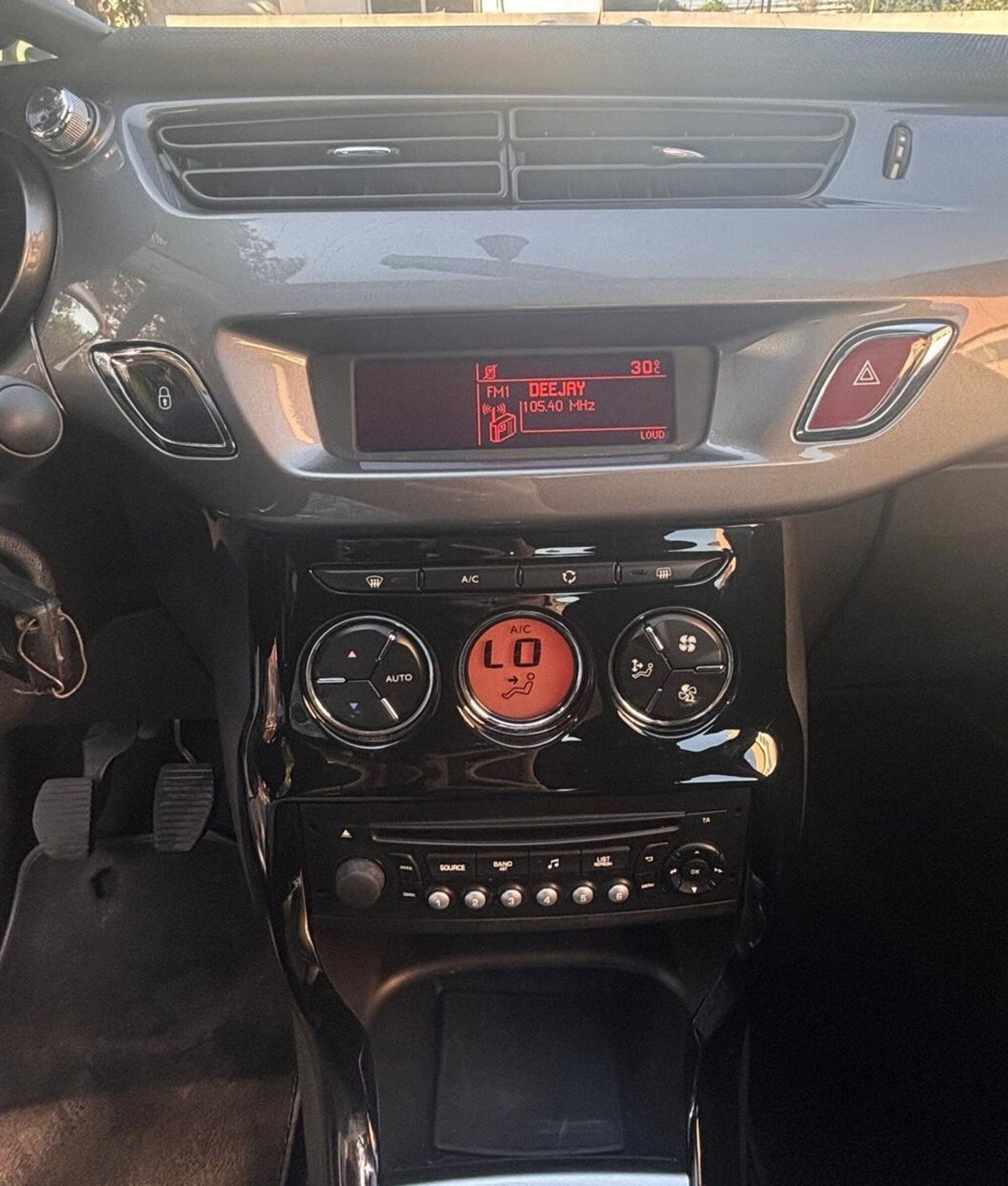 Citroen C3 1.4 HDi 70CV Exclusive (17)
