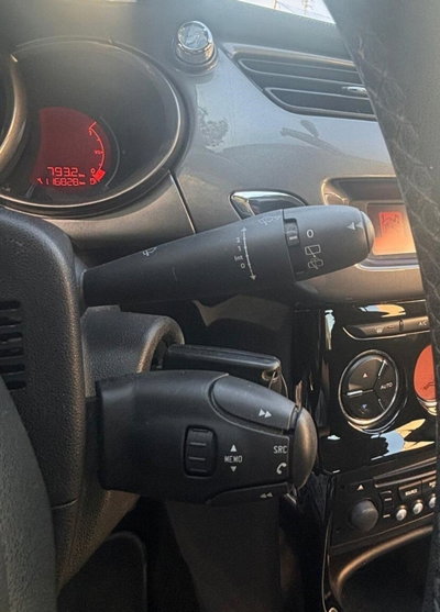 Citroen C3 1.4 HDi 70 Exclusive (19)