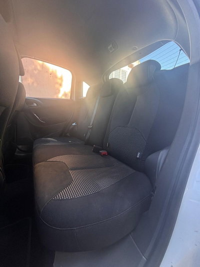 Citroen C3 1.4 HDi 70 Exclusive (9)