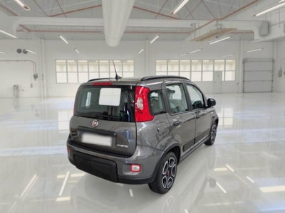 Fiat Panda 1.0 FireFly S&S Hybrid City Cross (4)