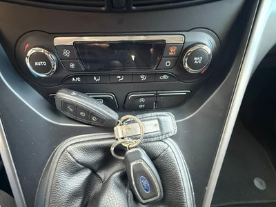 Ford Kuga 2.0 TDCI 120 CV S&S 2WD Titanium X (10)