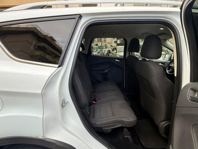 Ford Kuga 2.0 TDCI 120 CV S&S 2WD Titanium X (13)