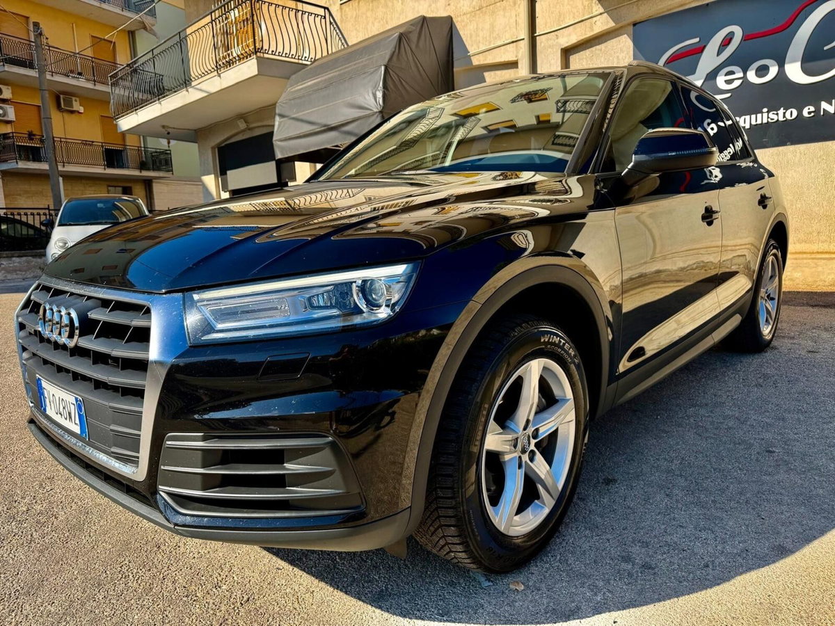 Audi Q5 40 TDI quattro S tronic Business (2)