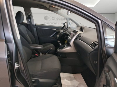Toyota Verso 2.0 D Active 7 posti (16)