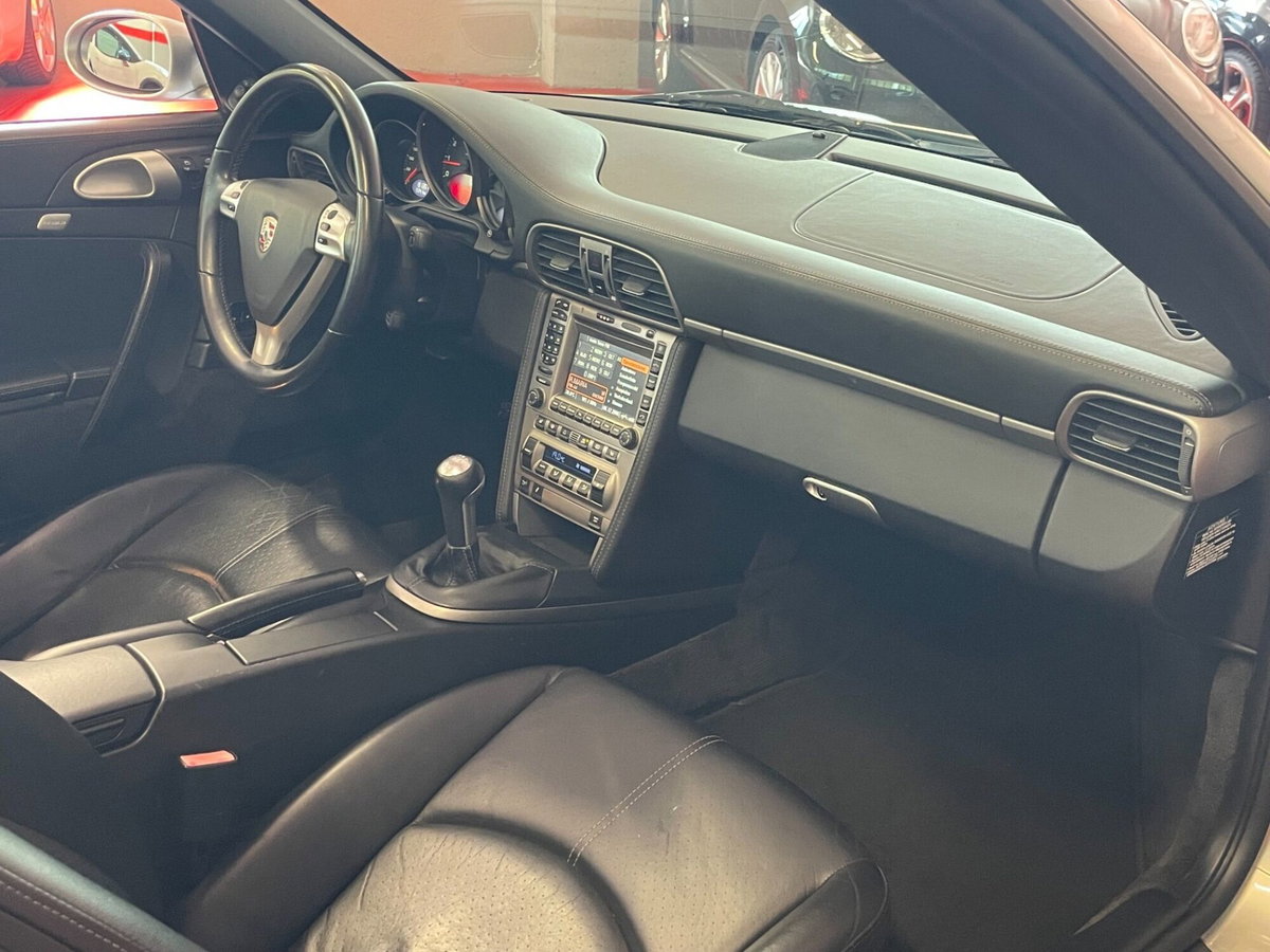 Porsche 911 Cabrio Carrera 4 (10)