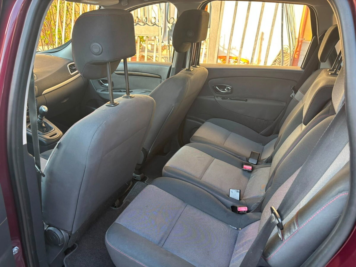 Renault Scenic E-Tech Electric XMod 1.5 dCi 110CV Wave (10)