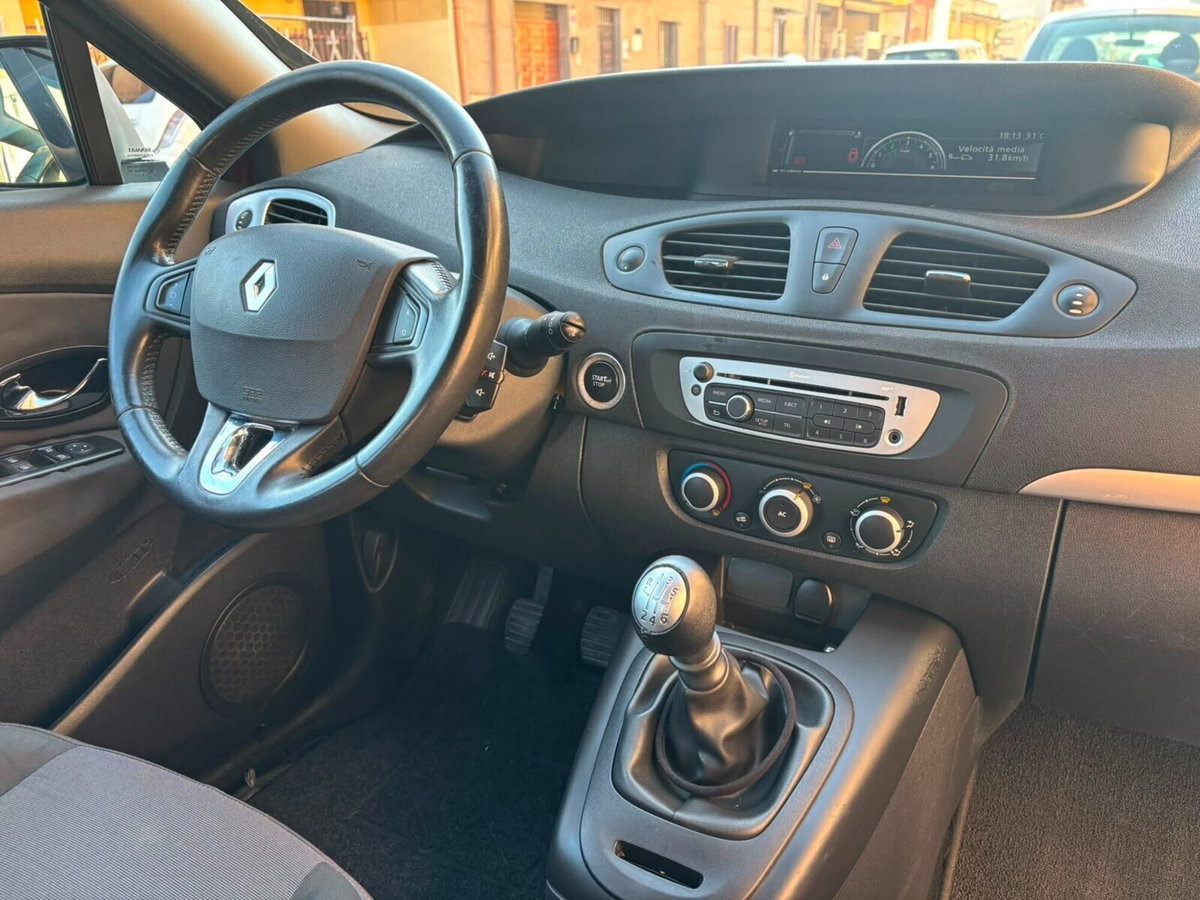 Renault Scenic E-Tech Electric XMod 1.5 dCi 110CV Wave (11)