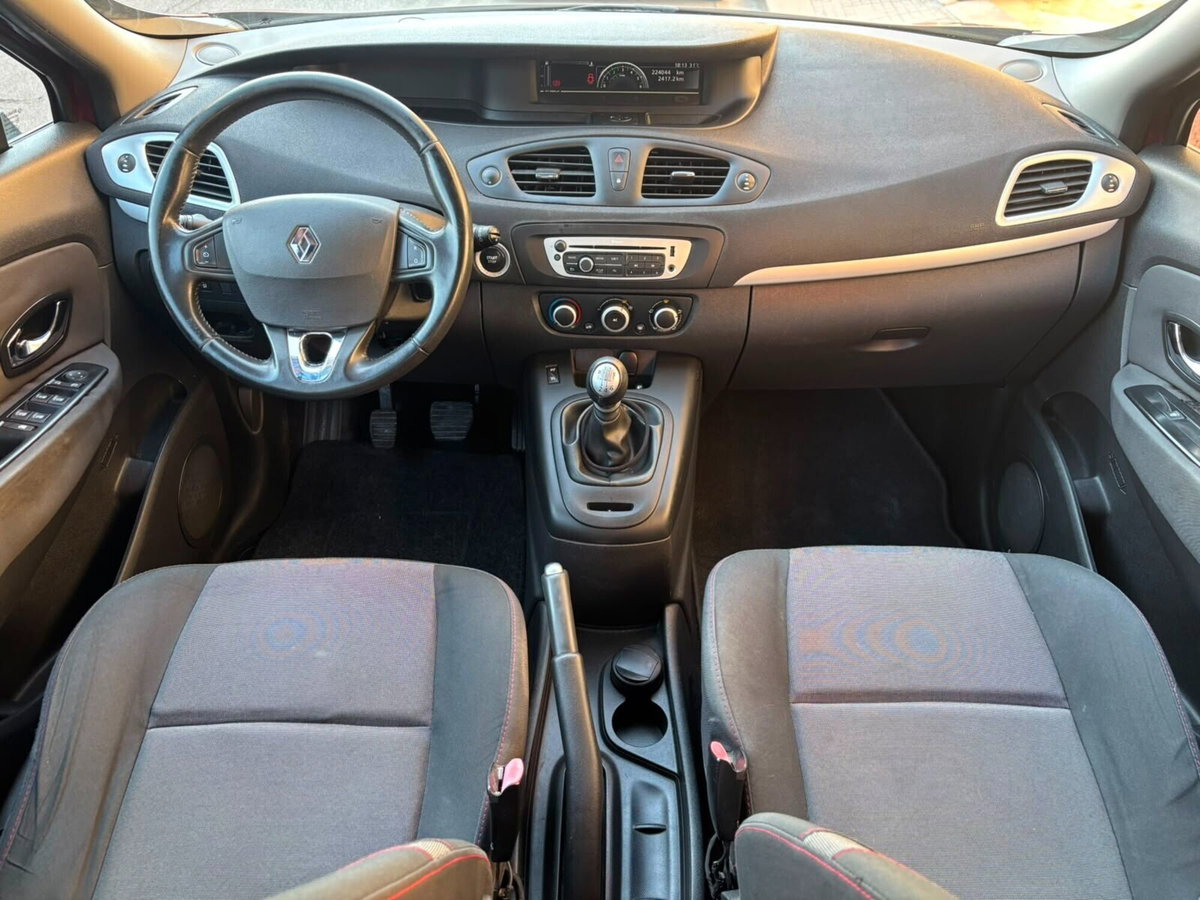 Renault Scenic E-Tech Electric XMod 1.5 dCi 110CV Wave (12)