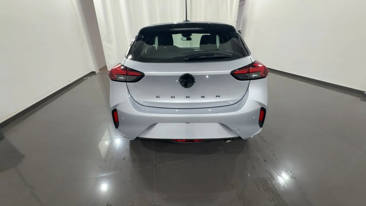 Opel Corsa 1.2 100 CV GS Line (5)