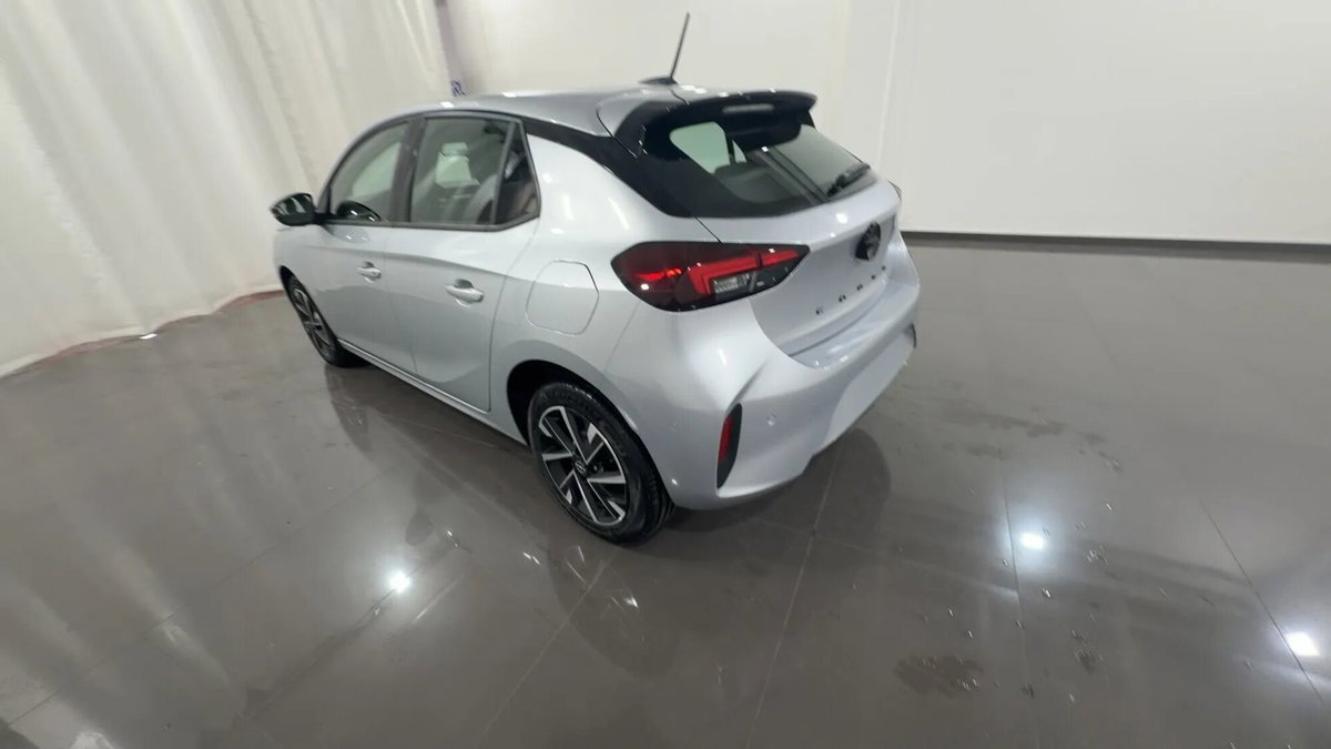 Opel Corsa 1.2 100 CV GS Line (6)