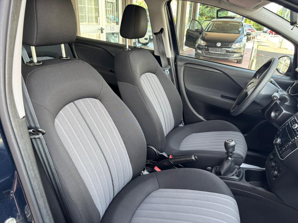 Fiat Punto 1.2 8V 5 porte Street (13)