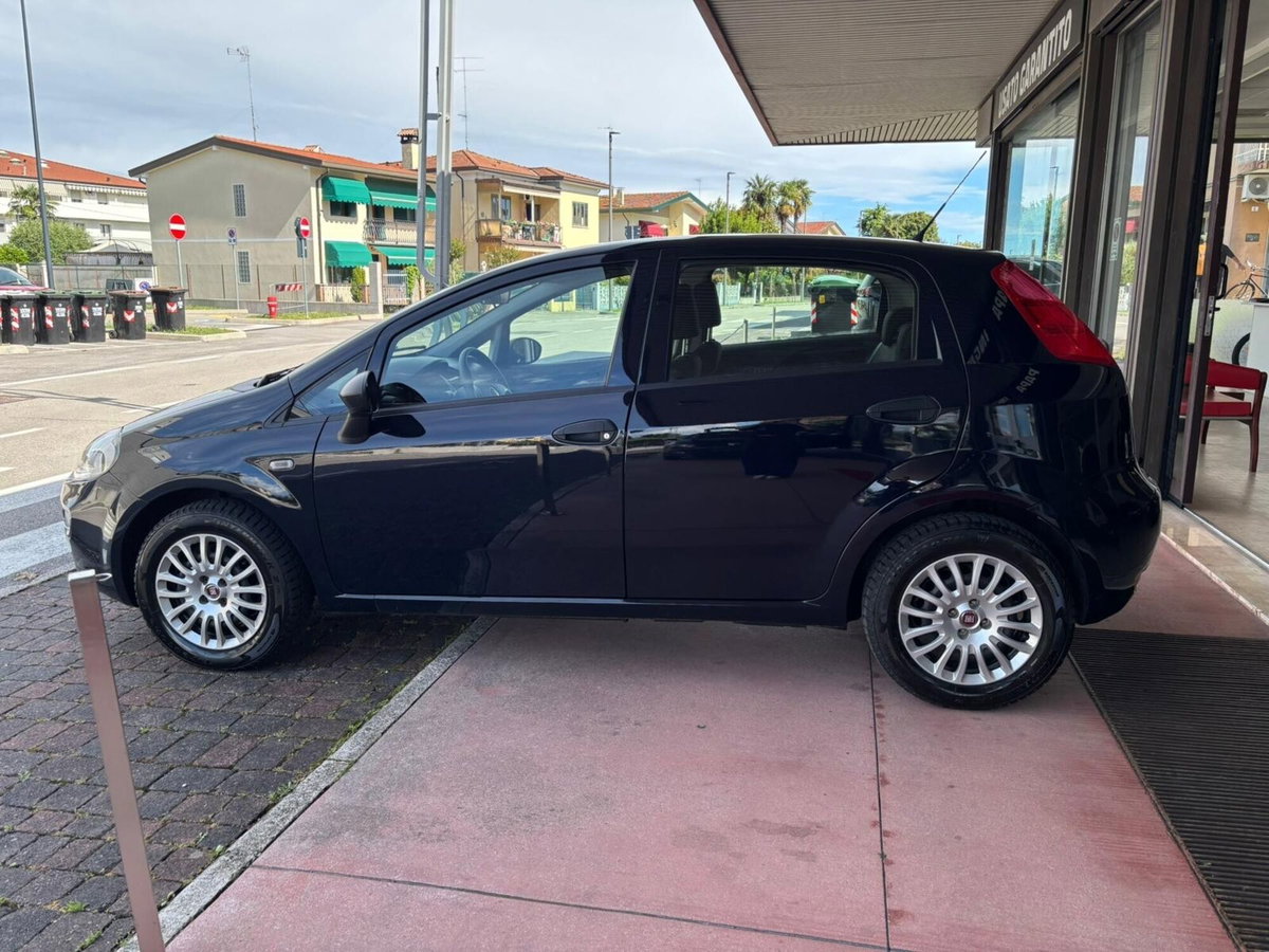 Fiat Punto 1.2 8V 5 porte Street (16)