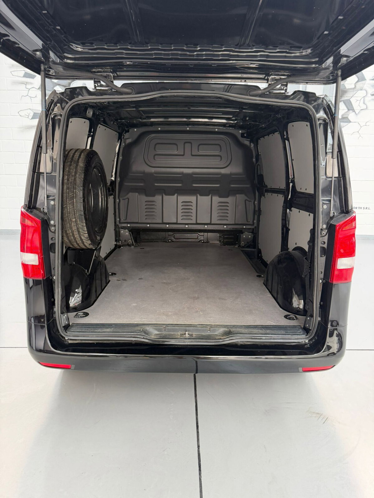 Mercedes-Benz Vito 1.7 110 CDI PC Mixto Compact (9)