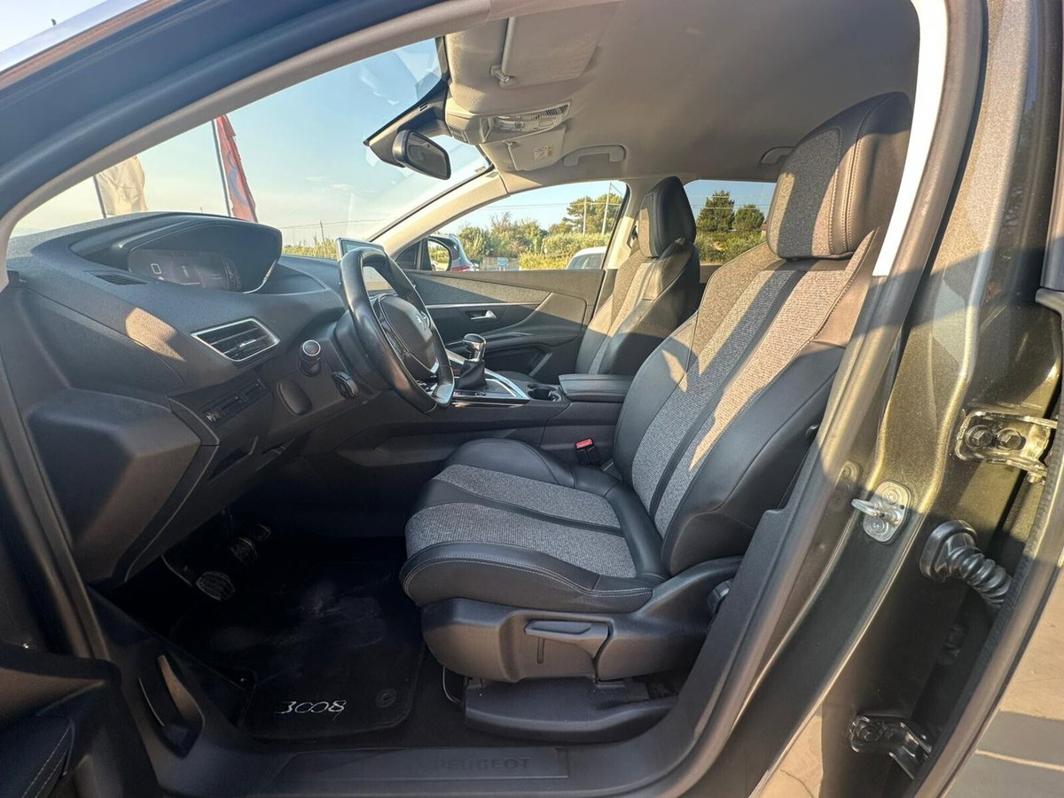 Peugeot 3008 BlueHDi 130 S&S Allure (12)