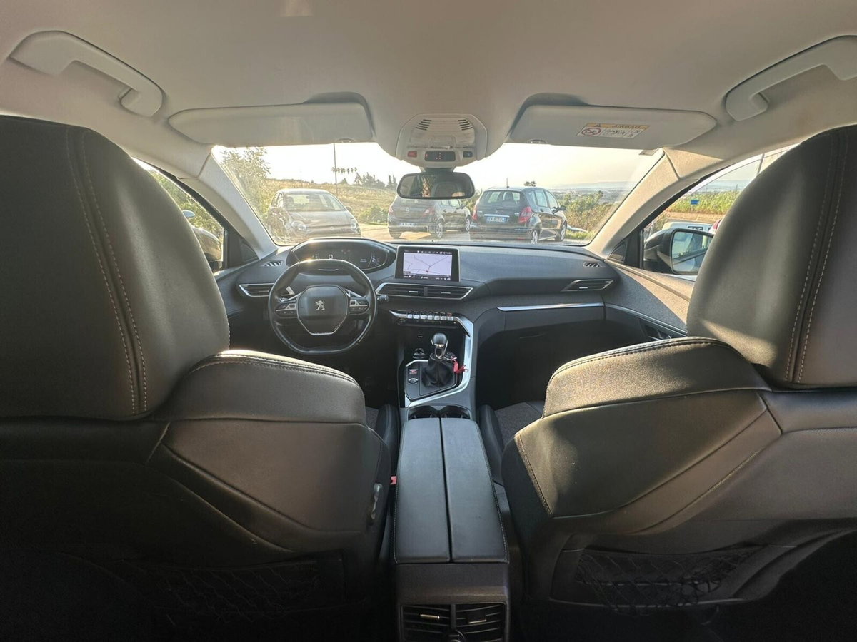 Peugeot 3008 BlueHDi 130 S&S Allure (14)