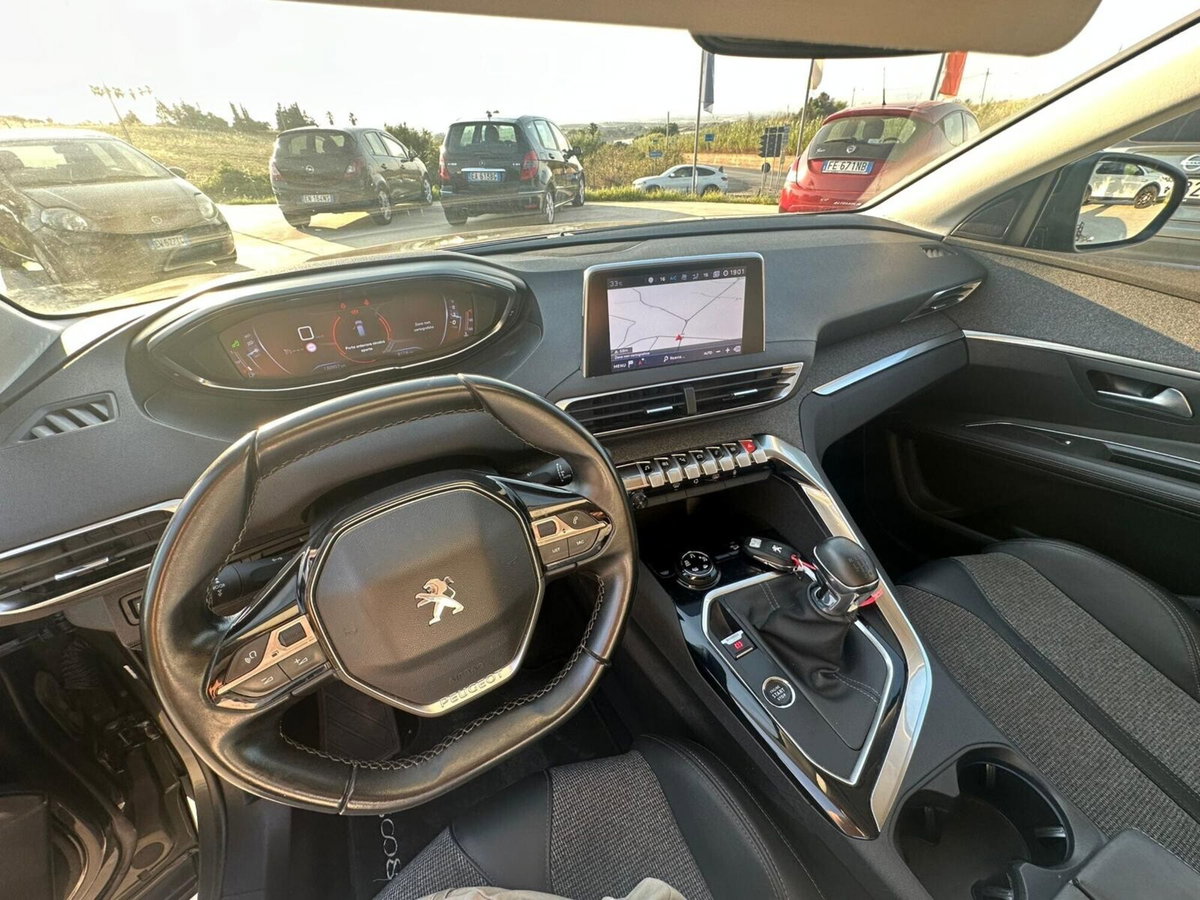 Peugeot 3008 BlueHDi 130 S&S Allure (9)