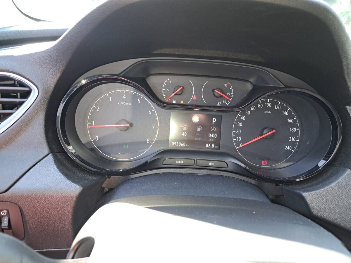 Opel Grandland X 1.5 diesel Ecotec Start&Stop Ultimate (17)