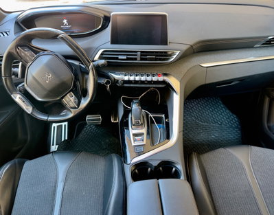 Peugeot 5008 BlueHDi 130 S&S EAT8 GT Line (10)