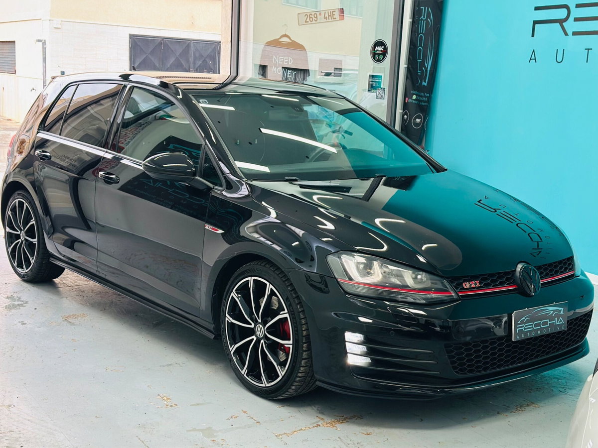 Volkswagen Golf GTI Performance 2.0 TSI DSG 5p. BlueMotion Technology