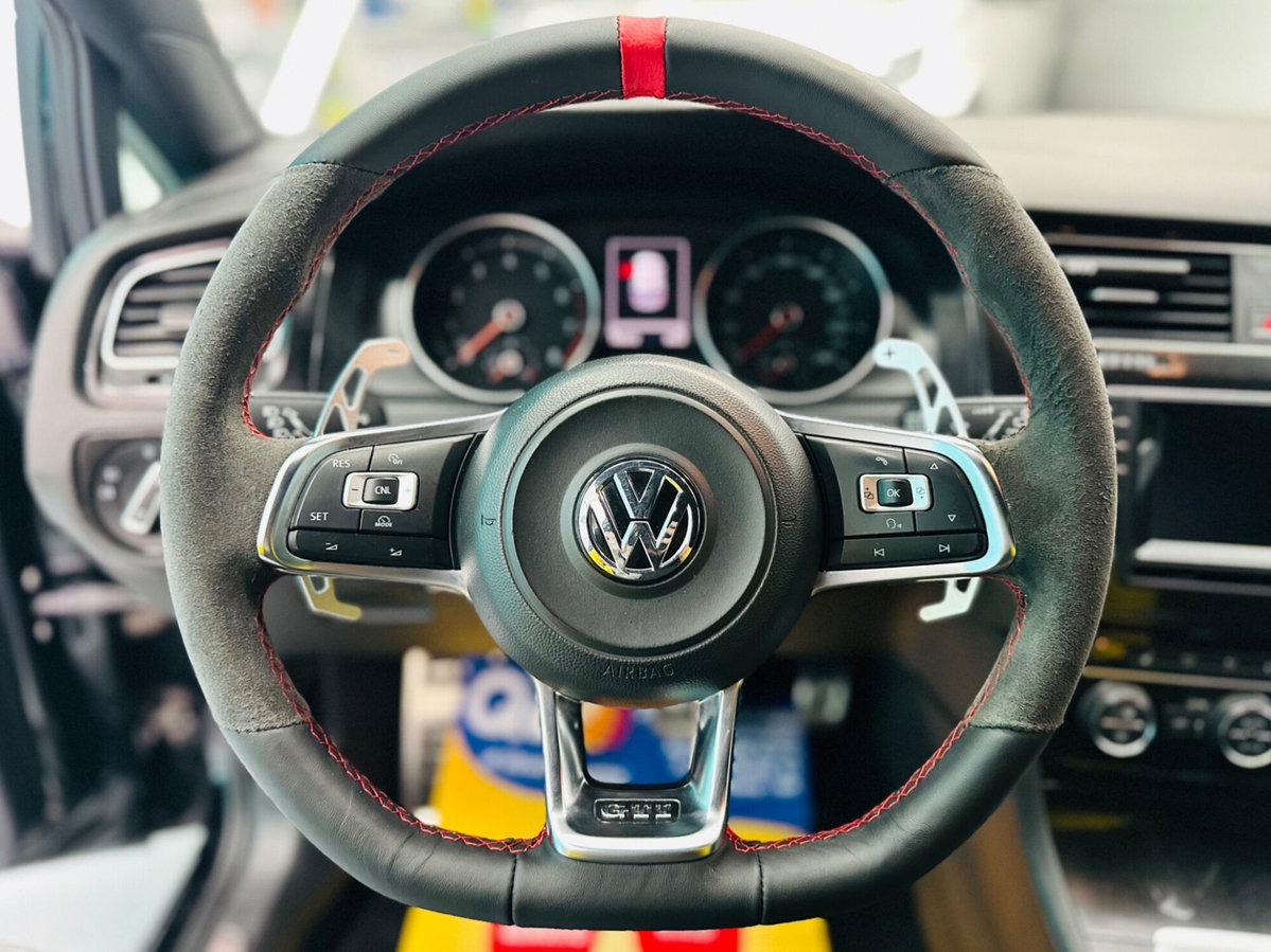 Volkswagen Golf GTI Performance 2.0 TSI DSG 5p. BlueMotion Technology (11)