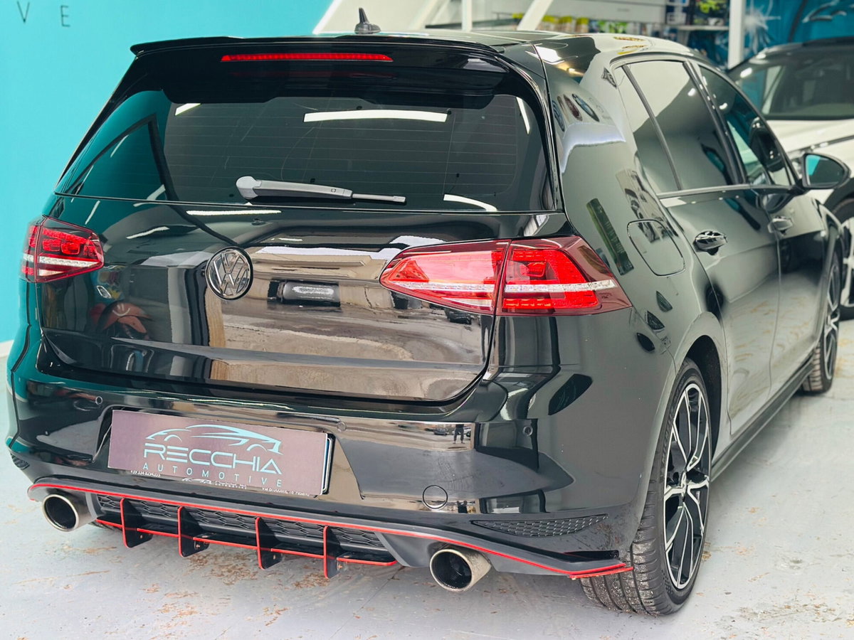 Volkswagen Golf GTI Performance 2.0 TSI DSG 5p. BlueMotion Technology (3)
