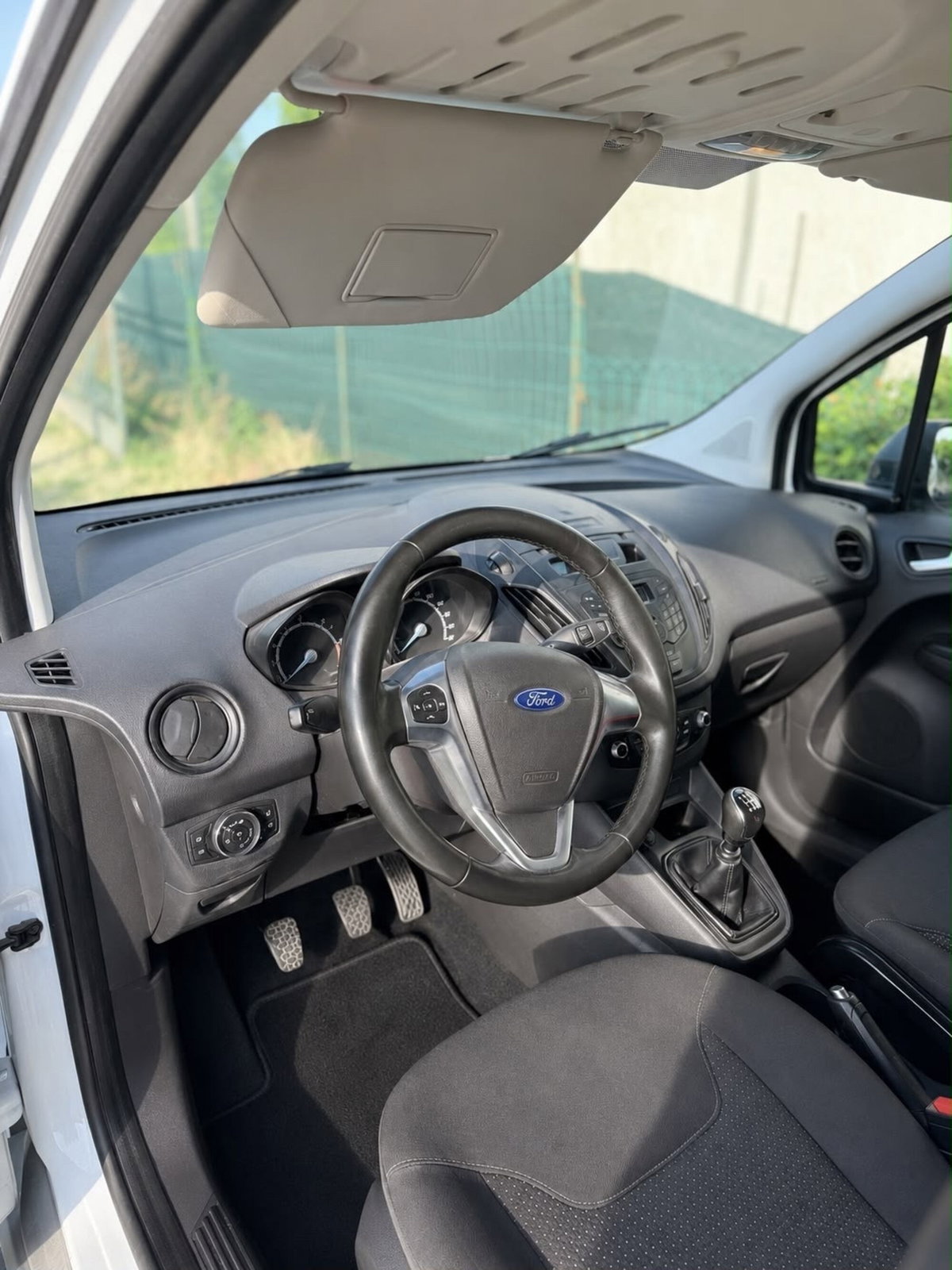 Ford Transit Courier 1.5 TDCi 75CV  Trend (5)