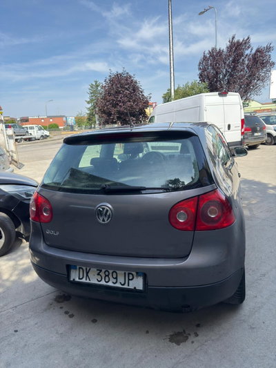 Volkswagen Golf 1.6 3p. Comfortline BiFuel G (5)