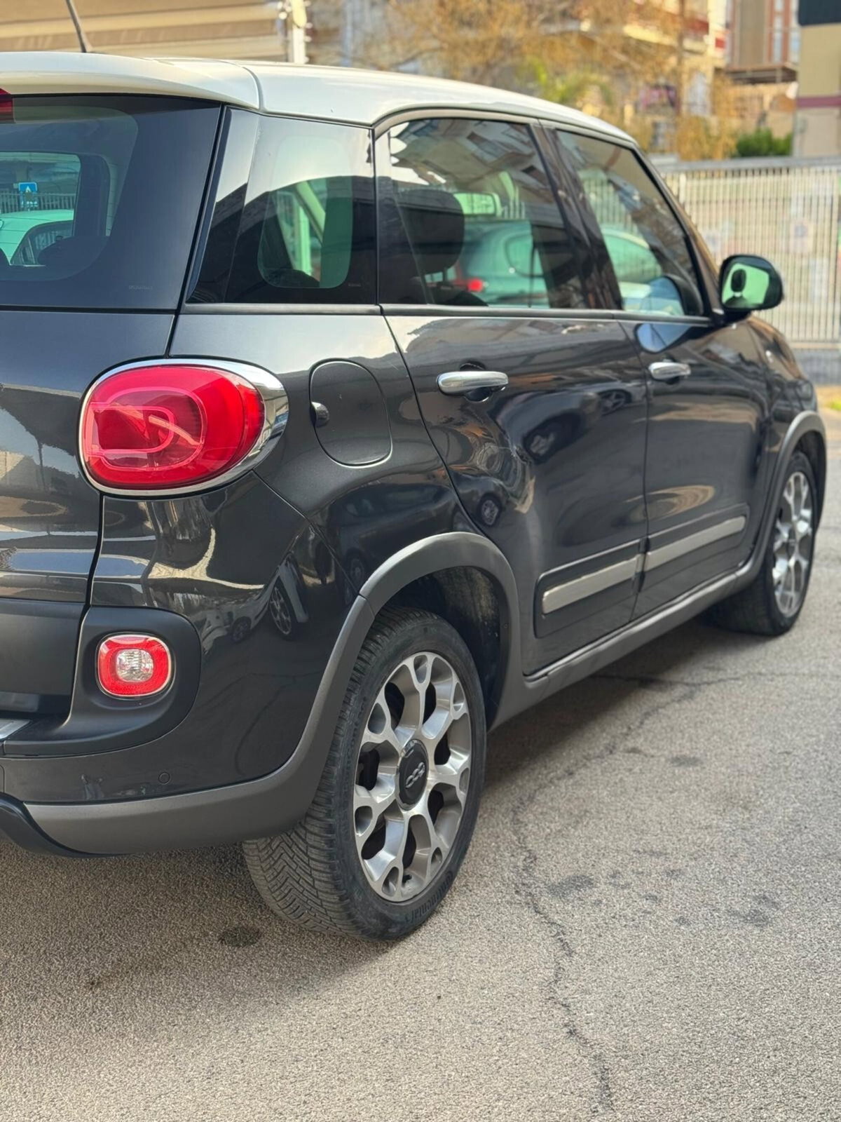 Fiat 500L 1.6 Multijet 105 CV Trekking (10)
