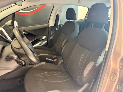 Peugeot 208 VTi 82 CV 5 porte Allure (10)
