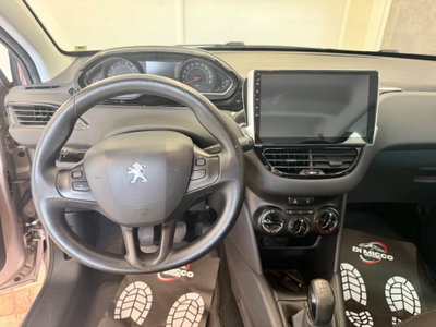 Peugeot 208 VTi 82 CV 5 porte Allure (13)