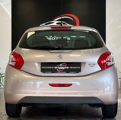 Peugeot 208 VTi 82 CV 5 porte Allure (6)