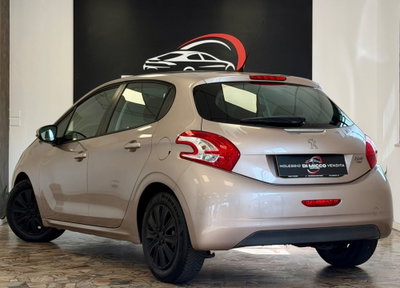 Peugeot 208 VTi 82 CV 5 porte Allure (7)