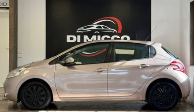 Peugeot 208 VTi 82 CV 5 porte Allure (8)